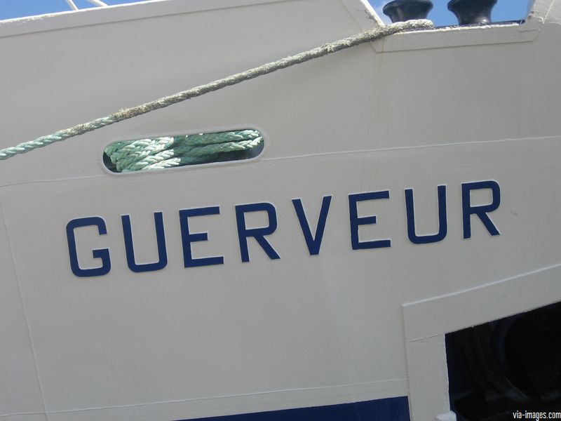 Navire Guerveur