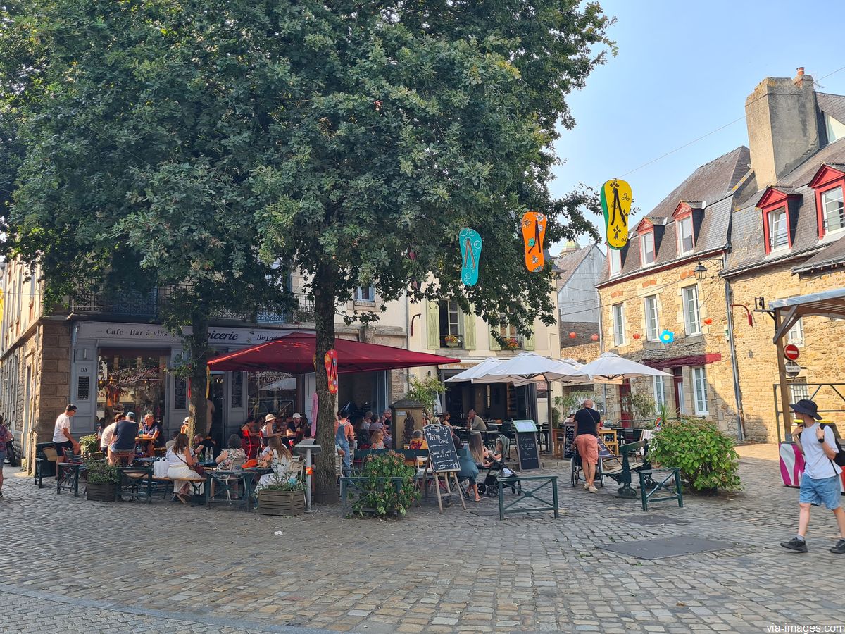 Auray