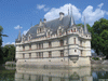 chateauazaylerideau1.jpg