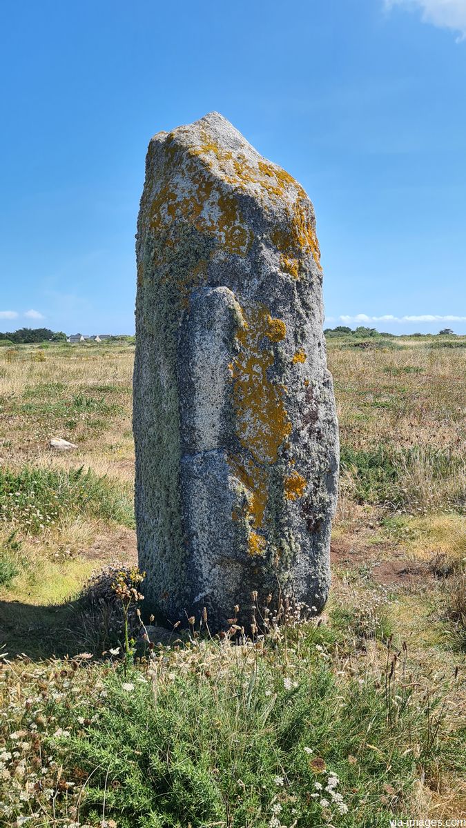 Le menhir de la Pointe d'Er-Limouzen