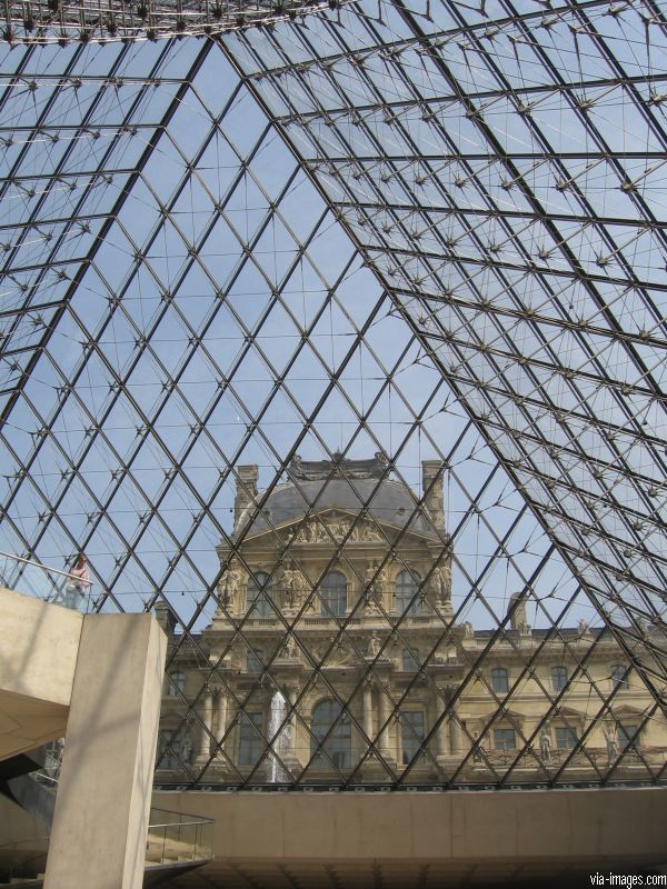 Paris - le Louvre